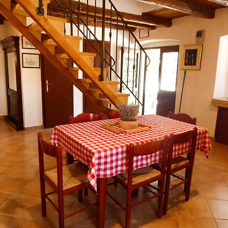 Casa Istriana Nona Pina Villa Kastelir Ngoại thất bức ảnh