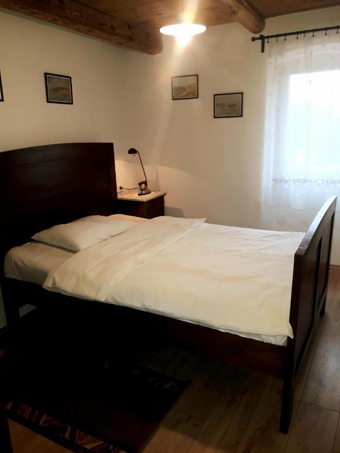 Casa Istriana Nona Pina Villa Kastelir Ngoại thất bức ảnh
