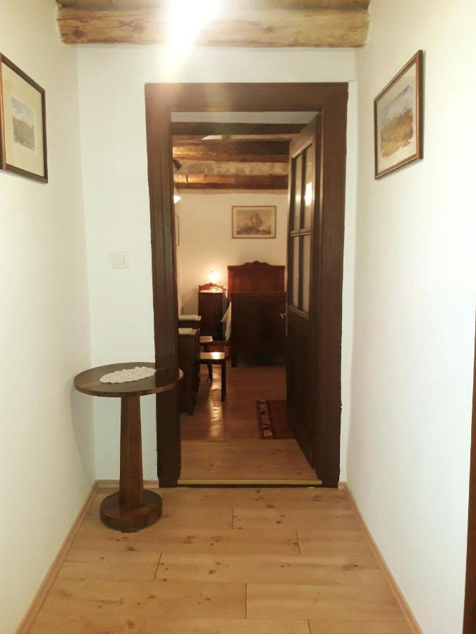 Casa Istriana Nona Pina Villa Kastelir Ngoại thất bức ảnh