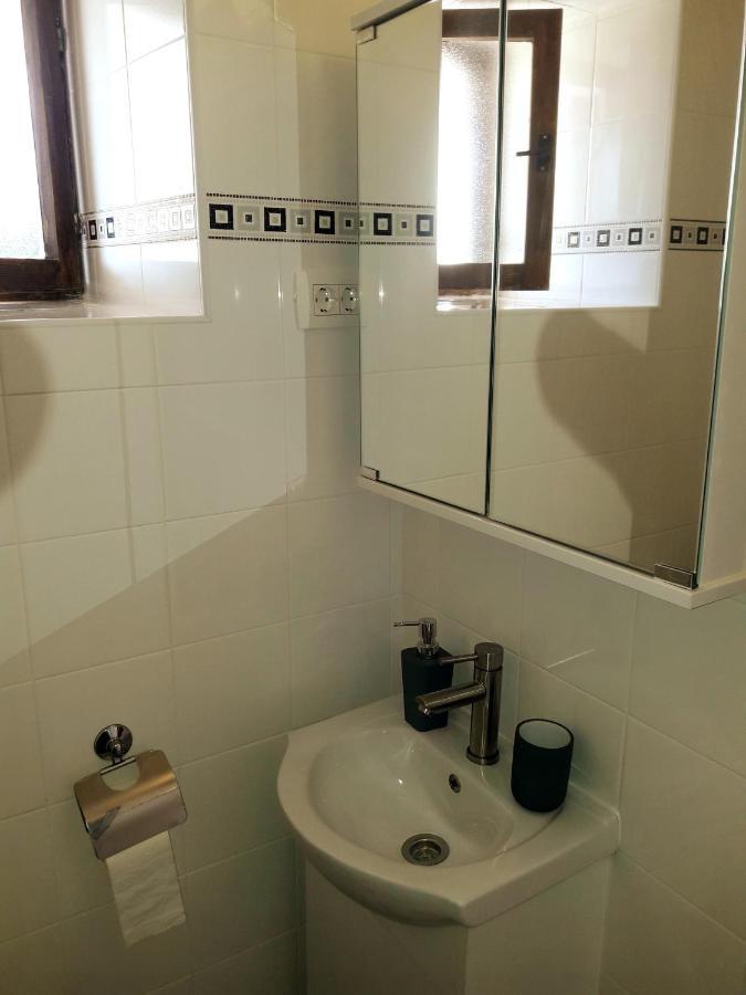 Casa Istriana Nona Pina Villa Kastelir Ngoại thất bức ảnh