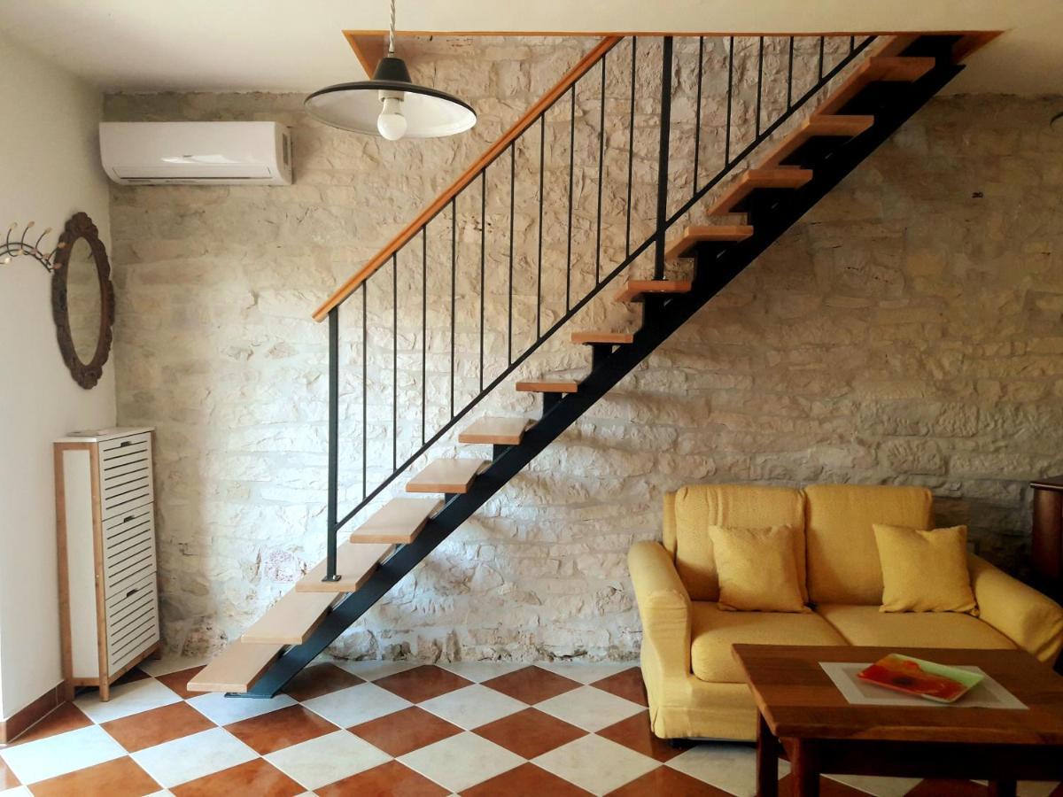 Casa Istriana Nona Pina Villa Kastelir Ngoại thất bức ảnh