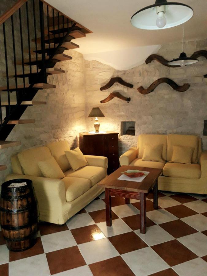 Casa Istriana Nona Pina Villa Kastelir Ngoại thất bức ảnh