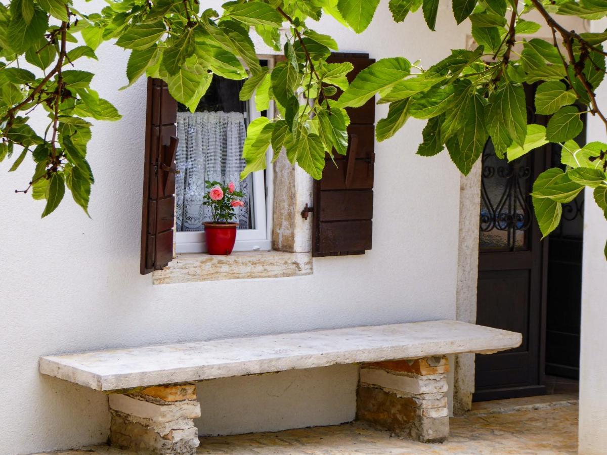 Casa Istriana Nona Pina Villa Kastelir Ngoại thất bức ảnh